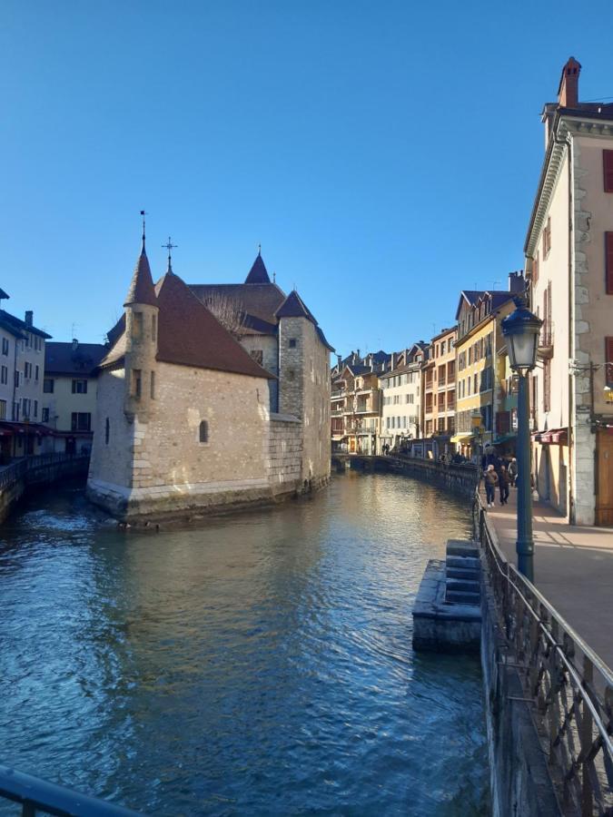 Le 3 De Coeur Annecy Apartment Exterior photo